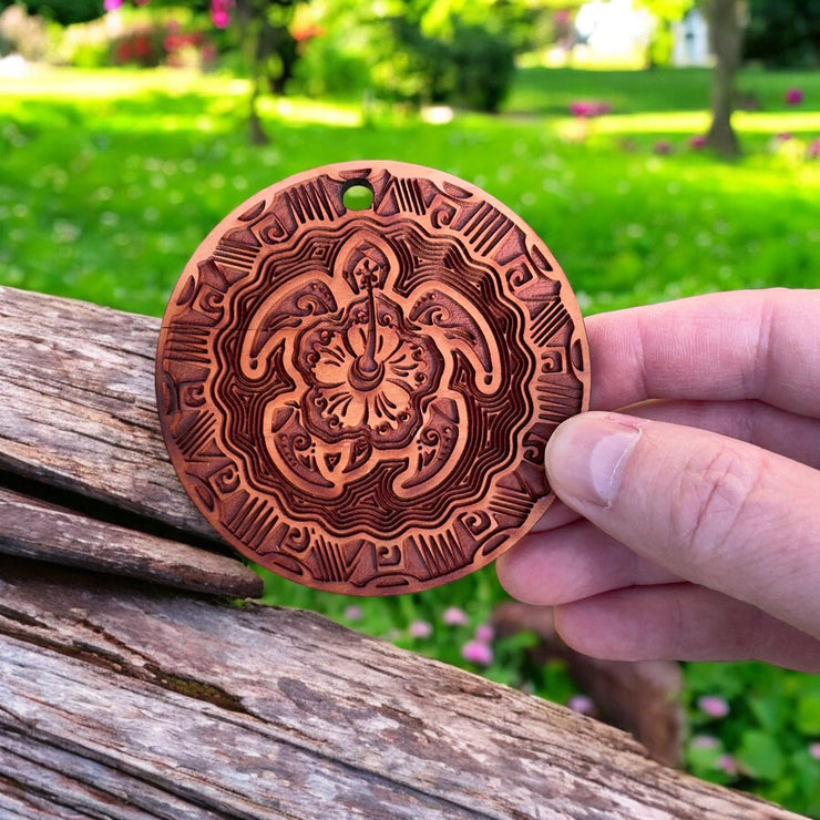 Hawaiian Turtle - Raw Cedar Ornament 3x3in